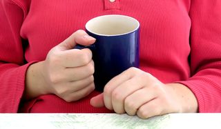 coffee-tea-mug-woman-110103-02