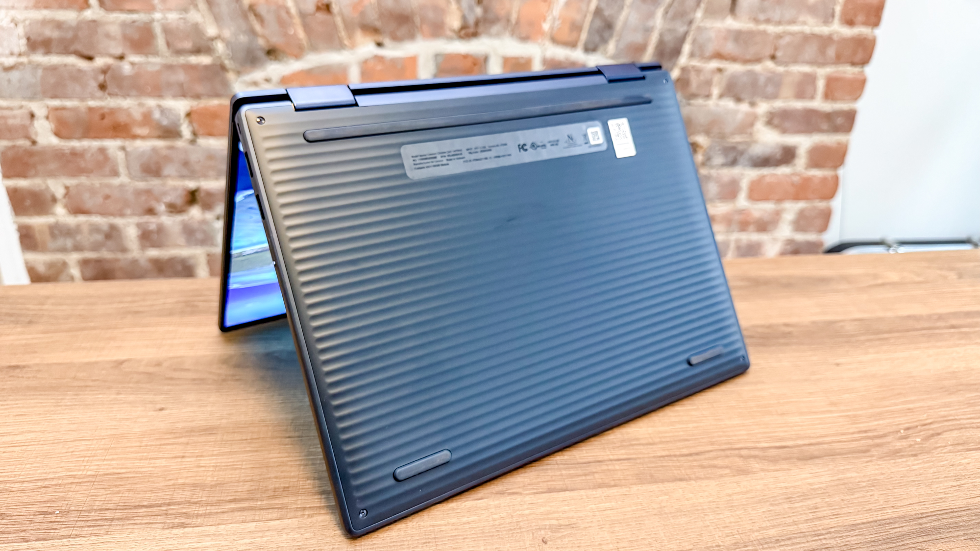 The ribbed base of the Lenovo Chromebook Plus 2-in-1 Gen 10