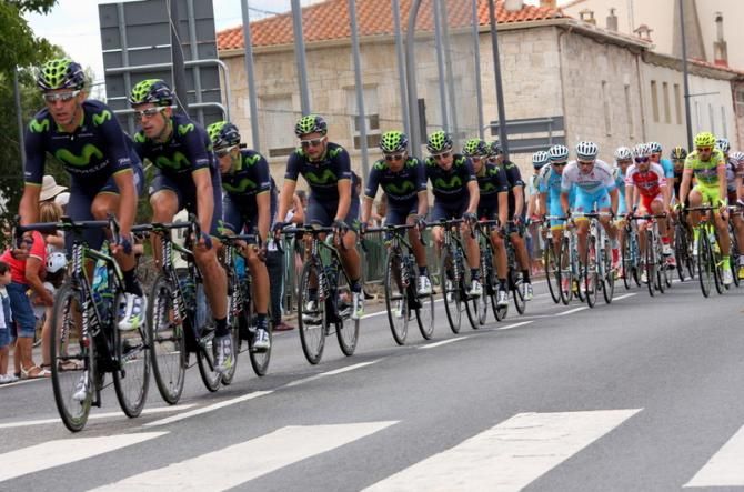 Movistar drives the peloton