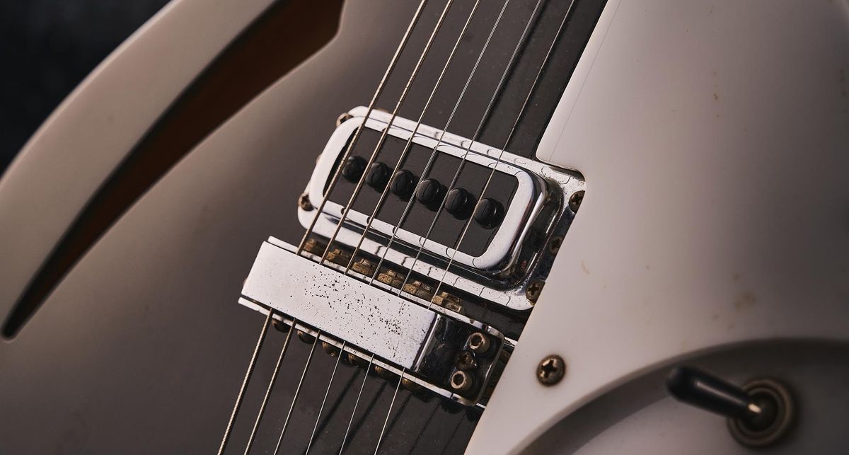 Johnny Marr's early 90s Rickenbacker 330