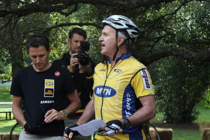 There was a quick talk about the route before everything got going.