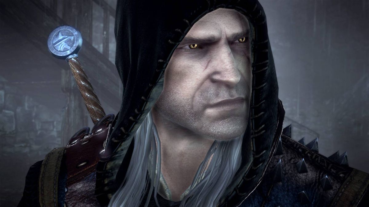 A screenshot of Geralt with his hood up in The Witcher 2: Assassins of Kings Enhanced Edition.