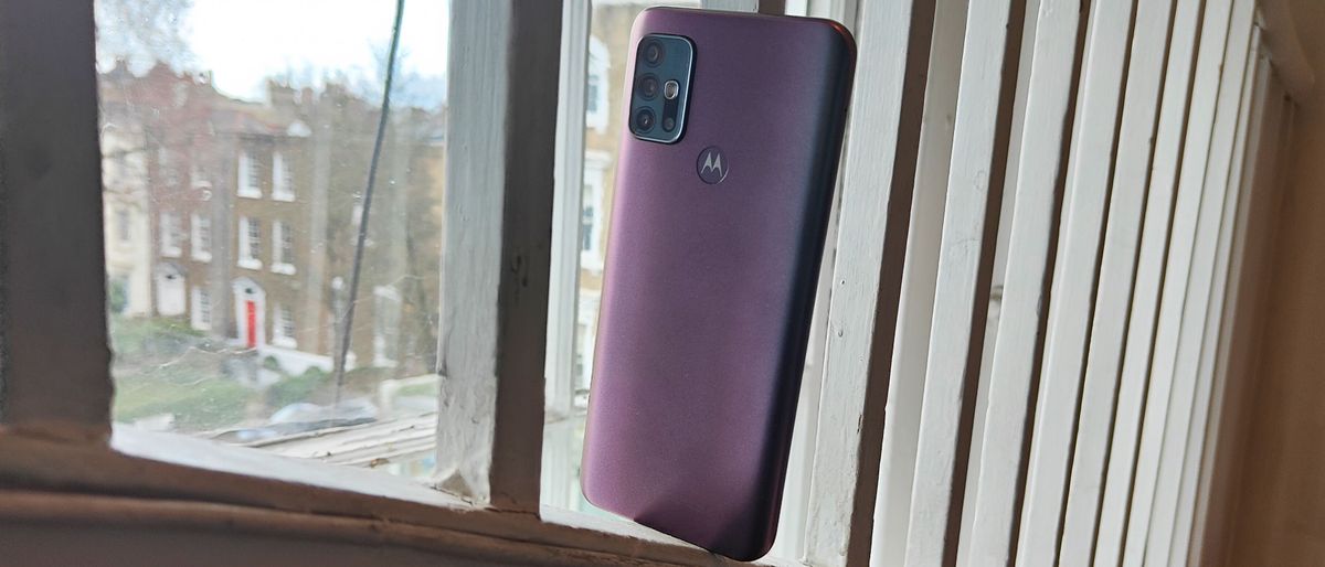 Moto G30