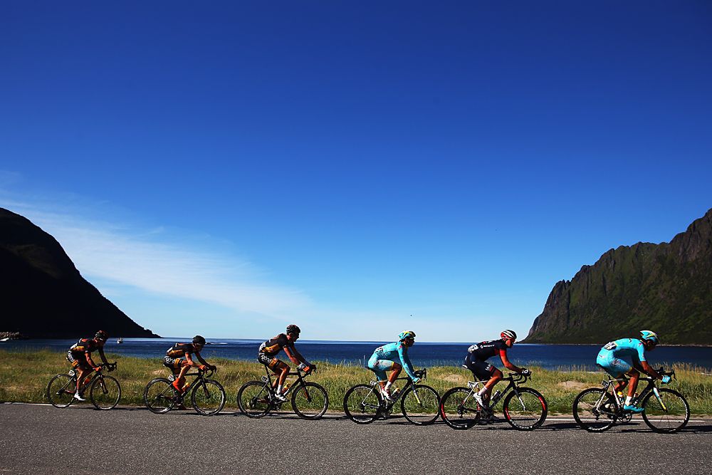 The day's significant breakaway gained six minutes on the main field
