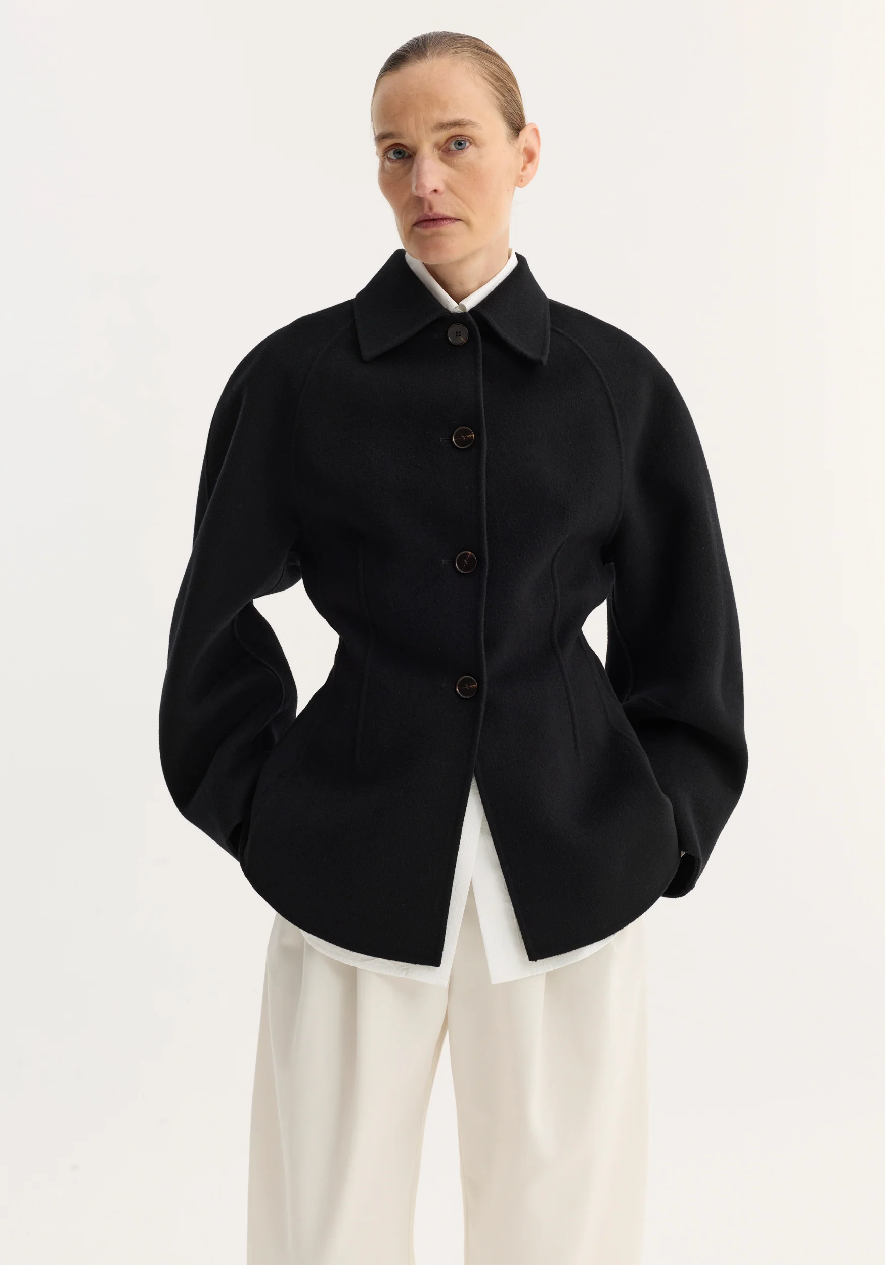 R&amp;oacute;he, Double-Faced Sculptural Jacket