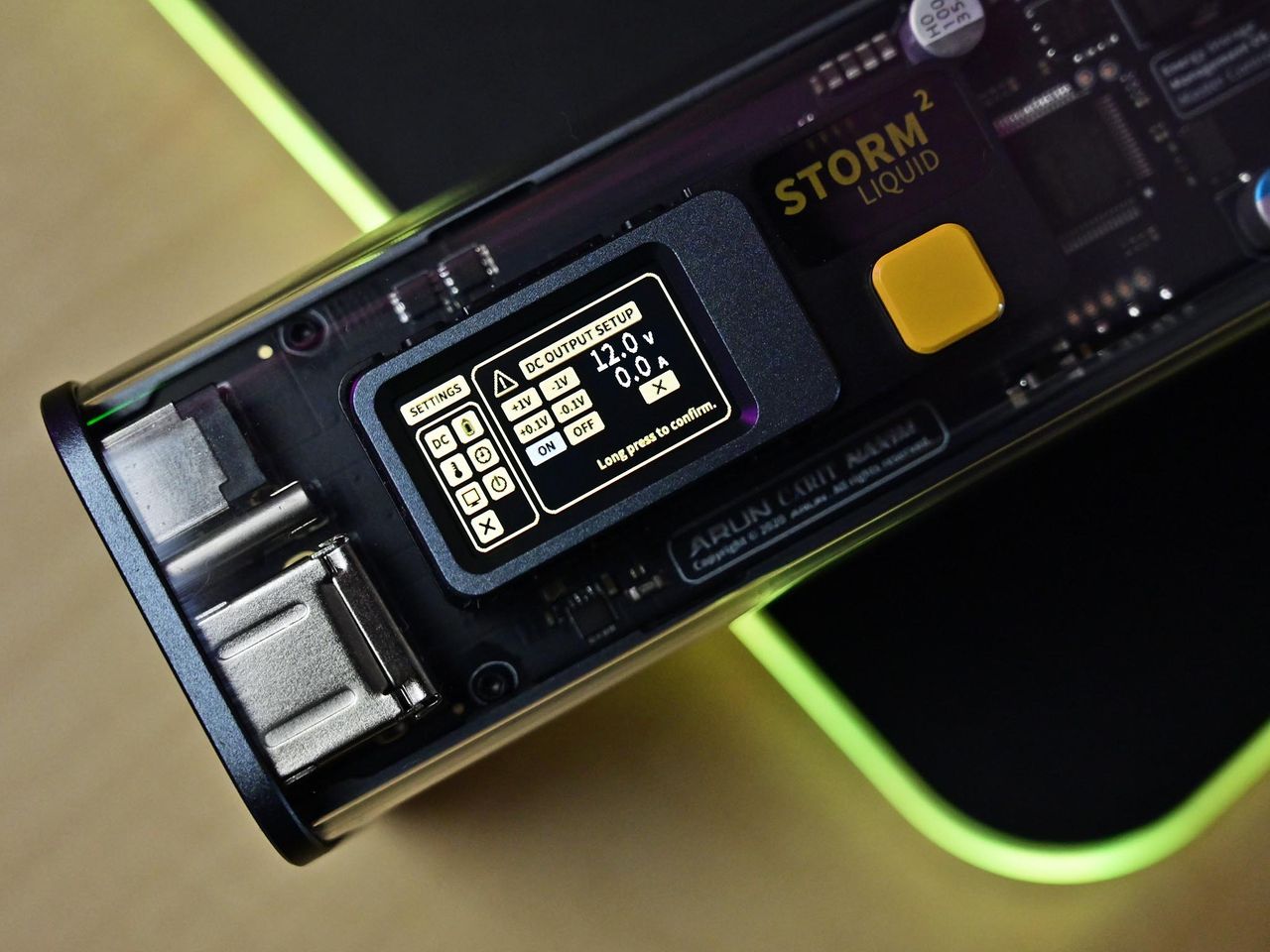 Storm2 Liquid Lcd