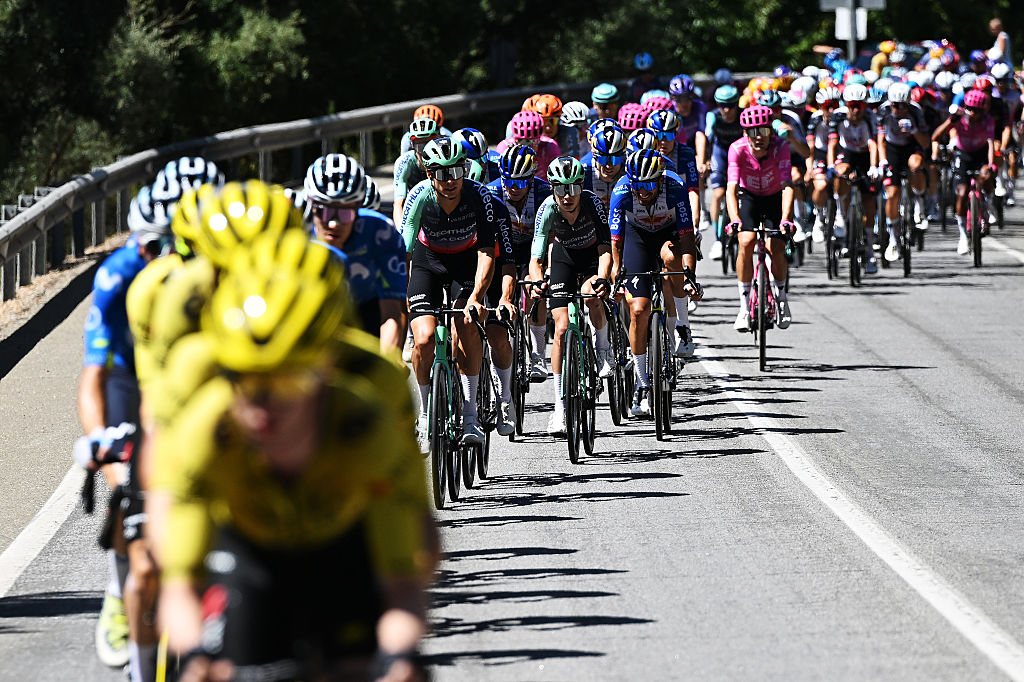 Vuelta a España stage 16 LIVE: A breakaway of five is caught as the race heads to a bunch sprint