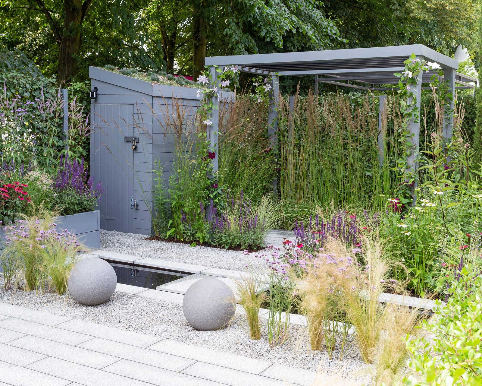 landscaping ideas with tall grasses