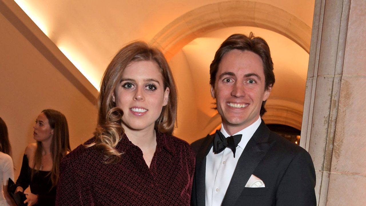 LONDON, ENGLAND - MARCH 12: Princess Beatrice of York and Edoardo Mapelli Mozzi attend The Portrait Gala 2019 hosted by Dr Nicholas Cullinan and Edward Enninful to raise funds for the National Portrait Gallery&#039;s &#039;Inspiring People&#039; project at the National Portrait Gallery on March 12, 2019 in London, England. (Photo by David M. Benett/Dave Benett/Getty Images)