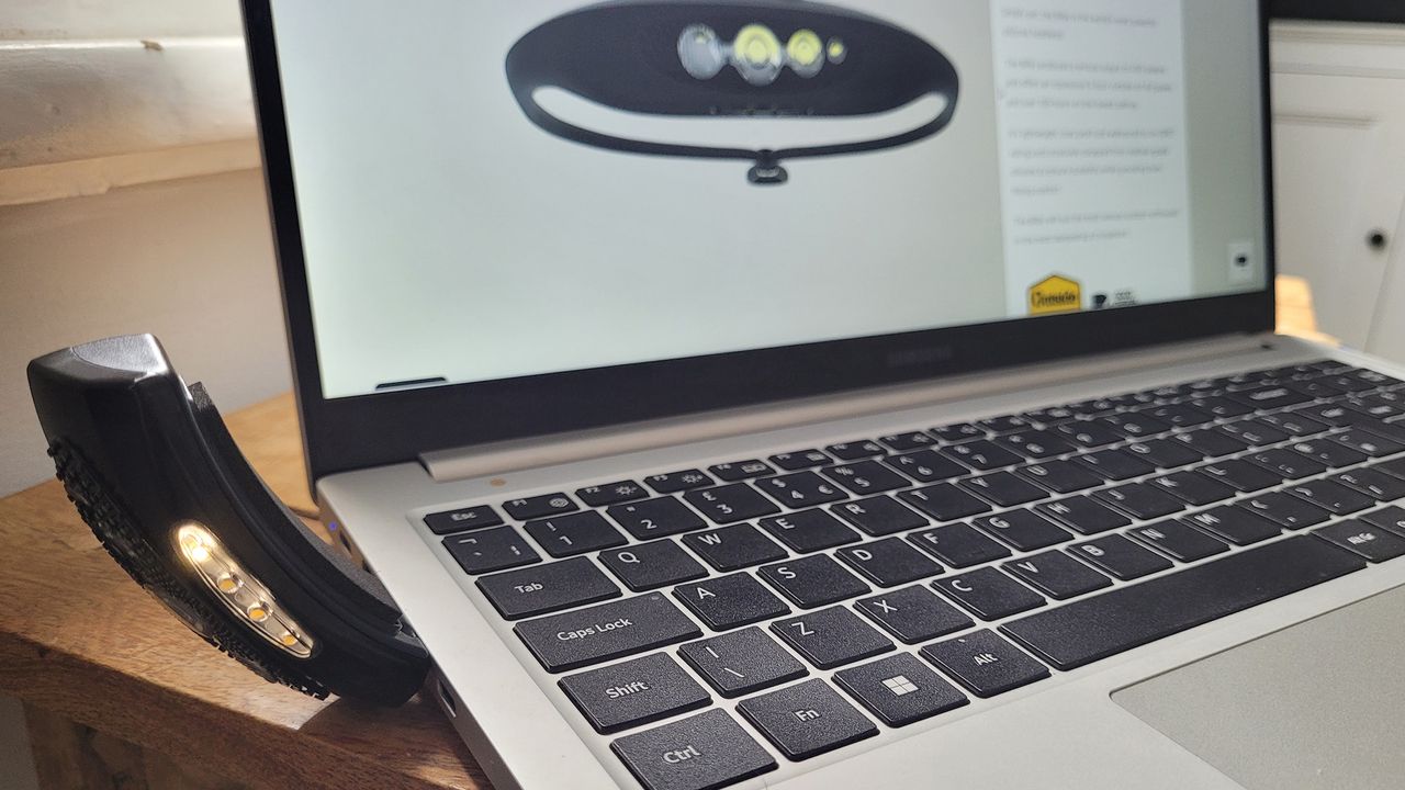 Picture shows the battery charging in a USB-A port in a laptop