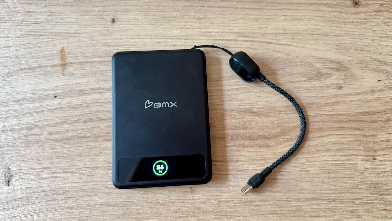 BMX Solidsafe 5K power bank on a table