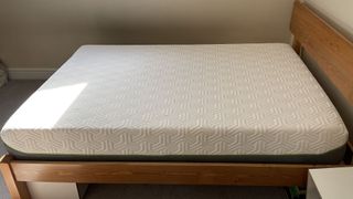 Tempur Hybrid Elite mattress in reviewer's bedroom