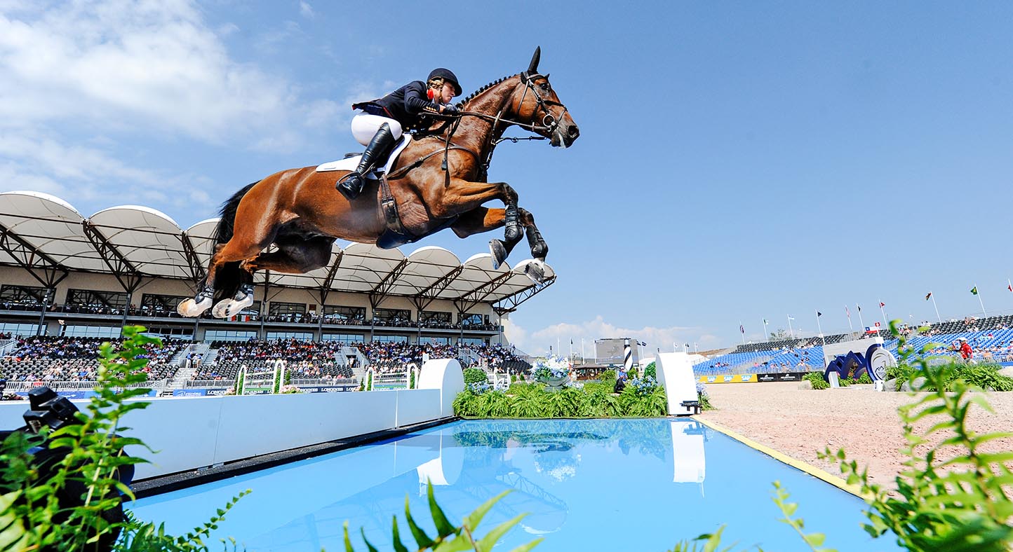 Holly SMITH (GBR) riding HEARTS DESTINY in the First Competition of the FEI Jumping Championships at the FEI World Equestrian Games Tryon 2018 at Tryon International Equestrian Centre, near Tryon North Carolina in the USA between 11th-23rd September 2018 WEG18 19 09 2018