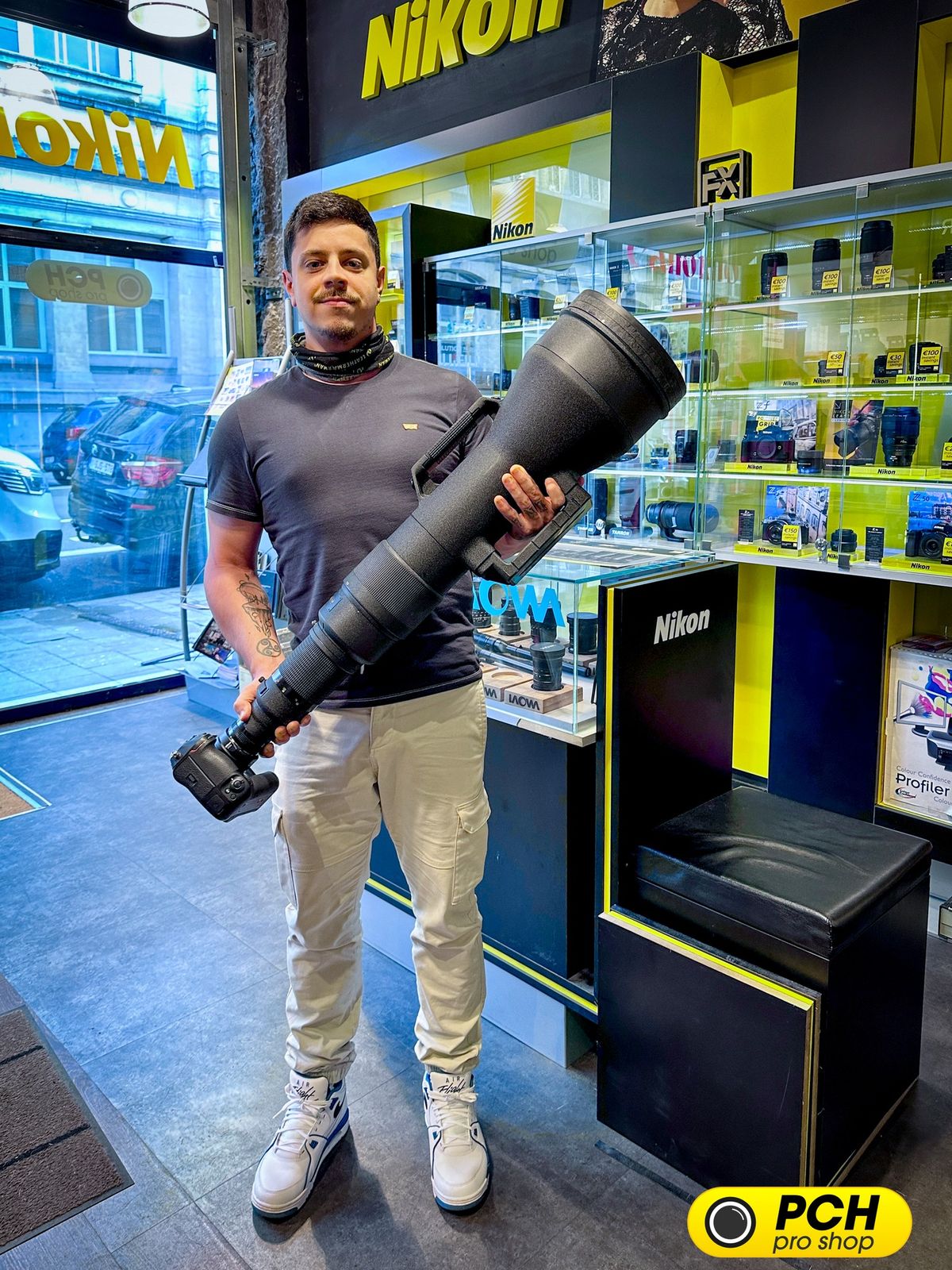 WOW! Nikon's "monster of zooms" is the longest lens we've ever seen