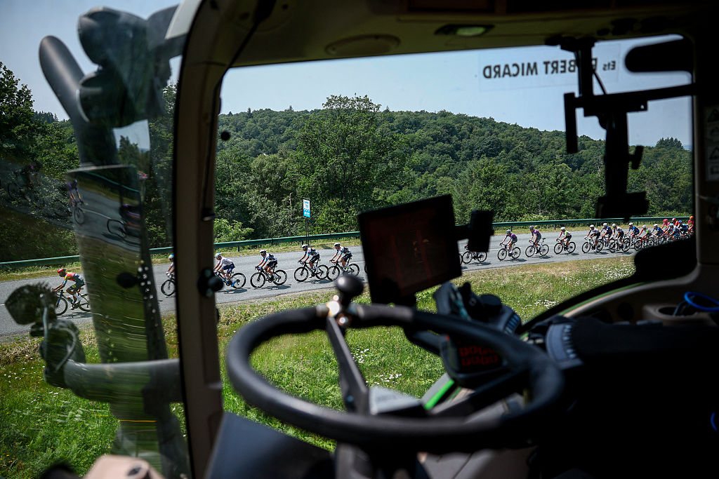 2025 Critérium du Dauphiné stage 2: the peloton in the early part of the stage