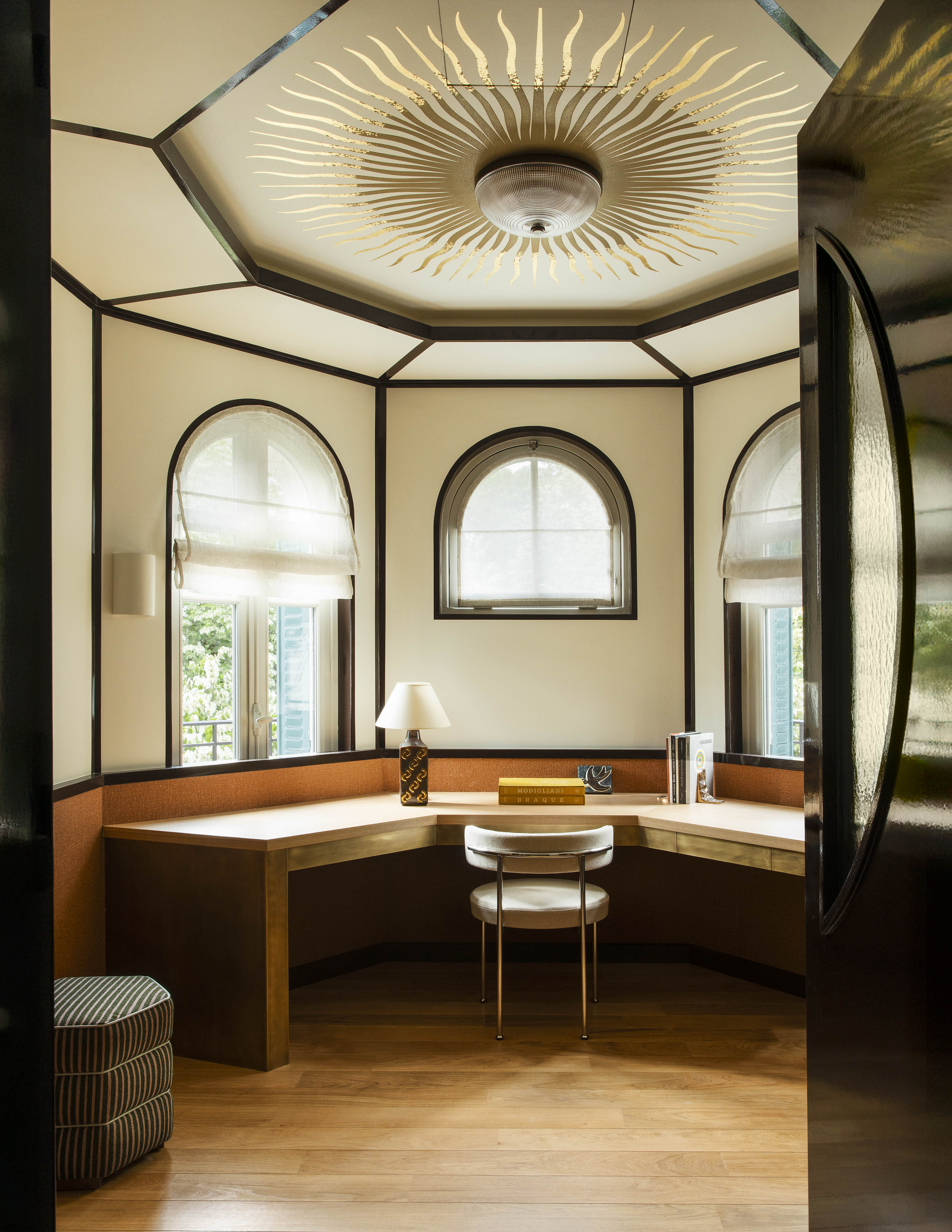 Villa Junot, a Montmartre townhouse with rich and colourful interiors