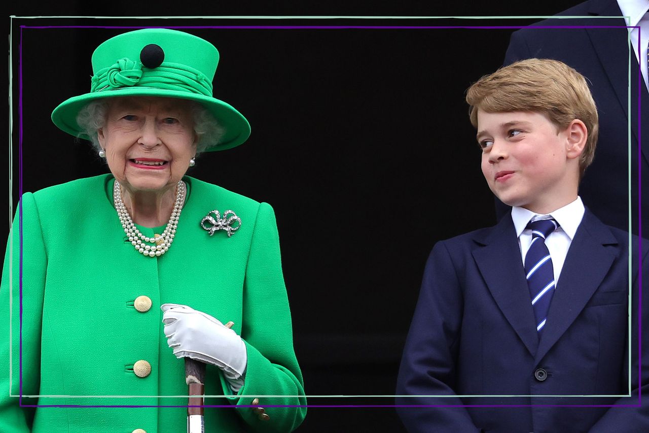 The Queen and Prince George - Prince George had a &#039;baptism of fire&#039;