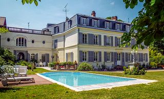 Chantilly property for sale