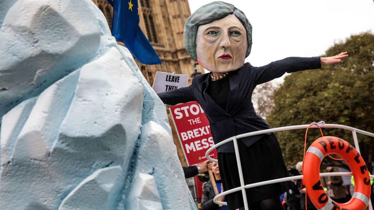 wd-theresa_may_confidence_-_jack_taylorgetty_images.jpg