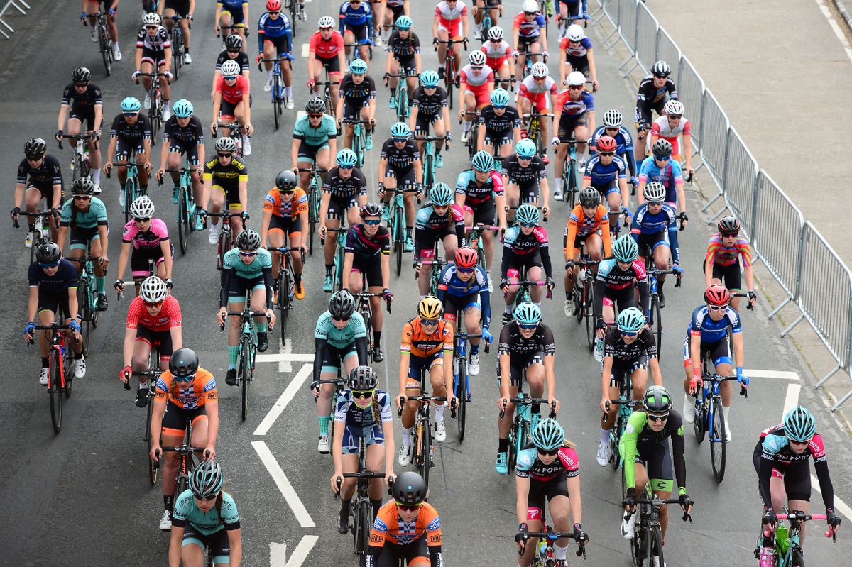 The peloton in action