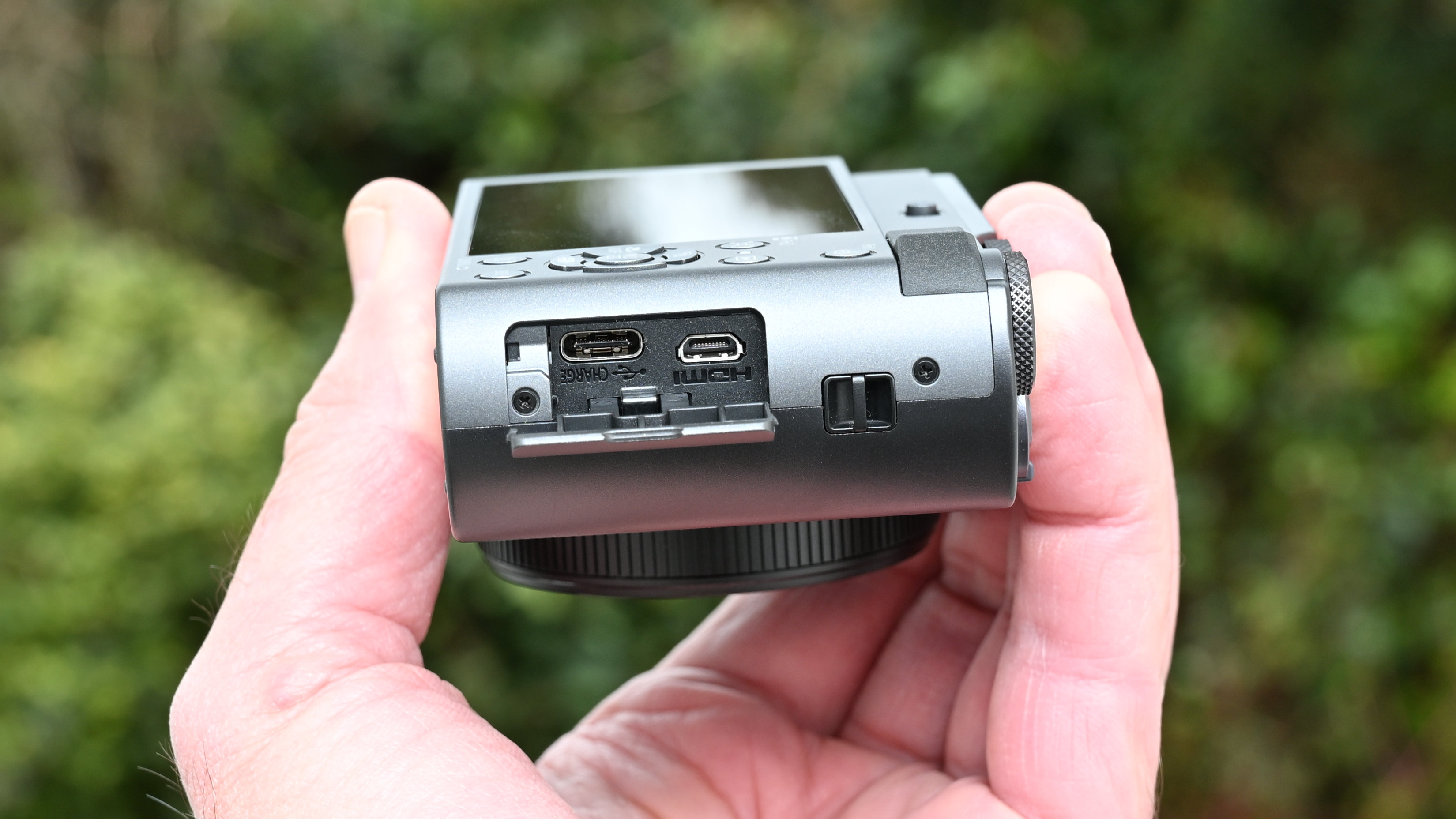 Panasonic Lumix ZS300 / TZ300 product shot