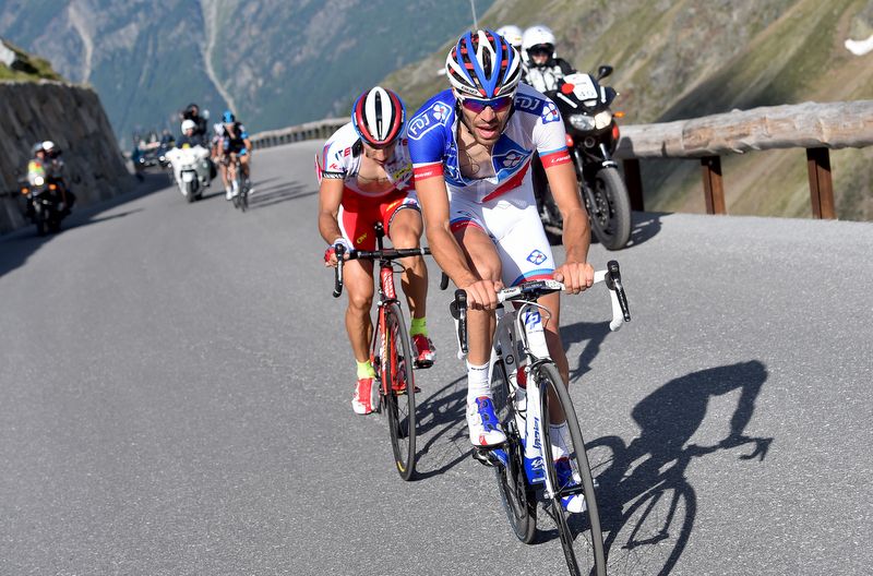 Thibaut Pinot (FDJ) drags Simon Spilak up the climb