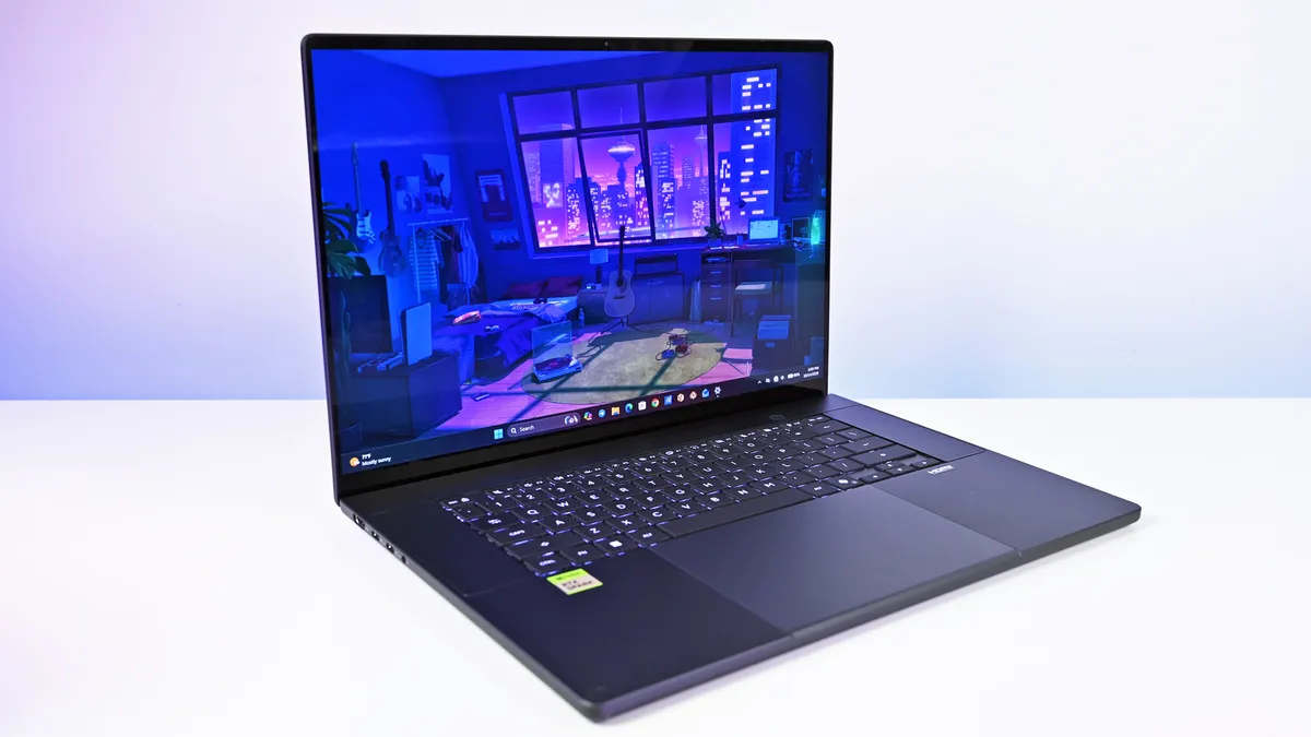 Ноутбук ASUS ProArt P16 в черном корпусе