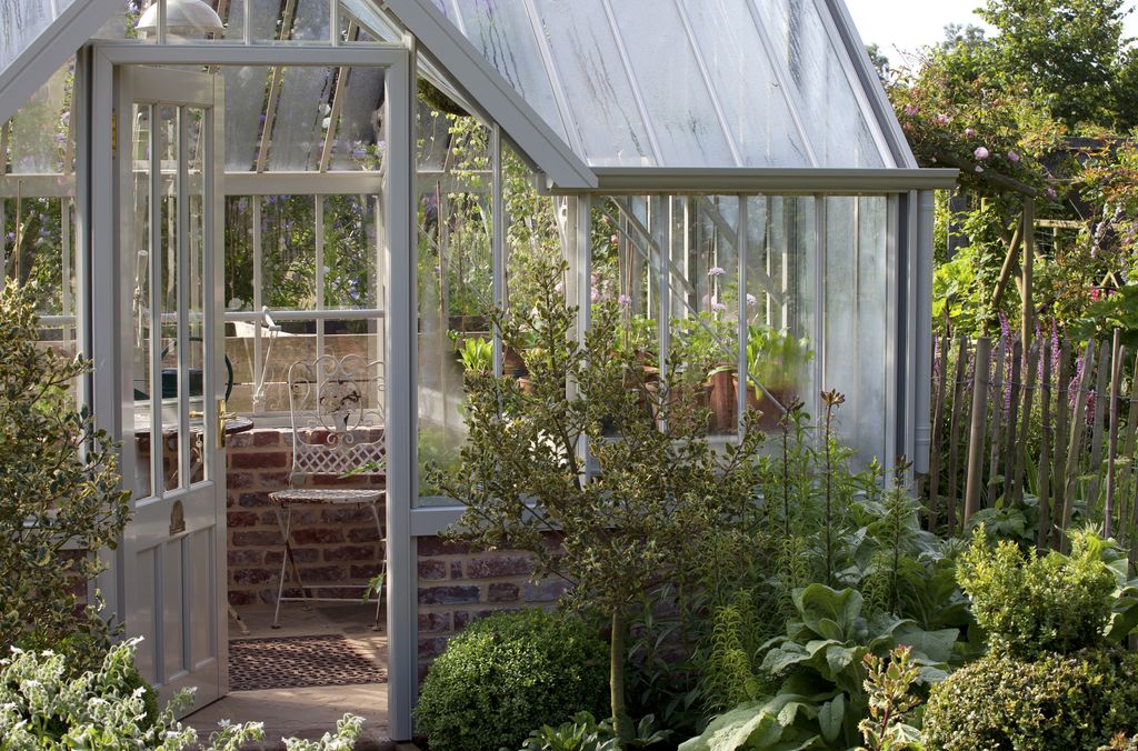 Greenhouse gardening: how to garden under glass | Real Homes