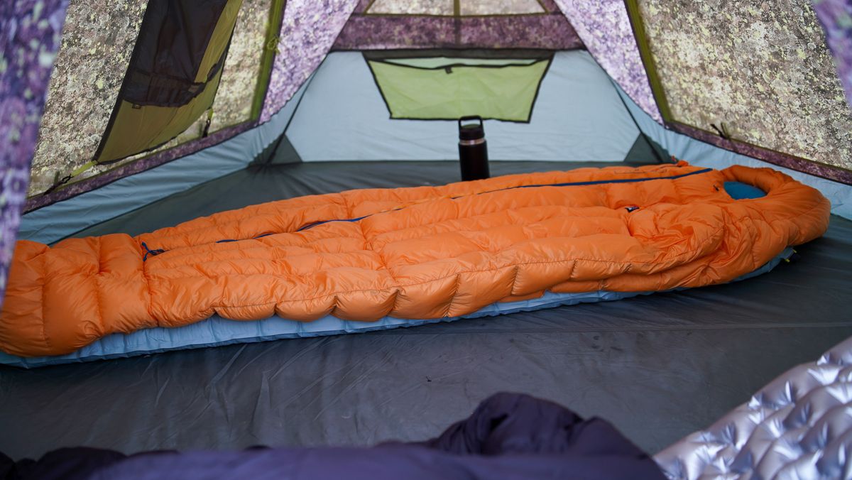 patagonia sleeping bag 30 Fitz Roy 30º F / -1º C Internal chest pocket keeps essentials warm and easily accessible. Patagonia Refugio Day Pack 30