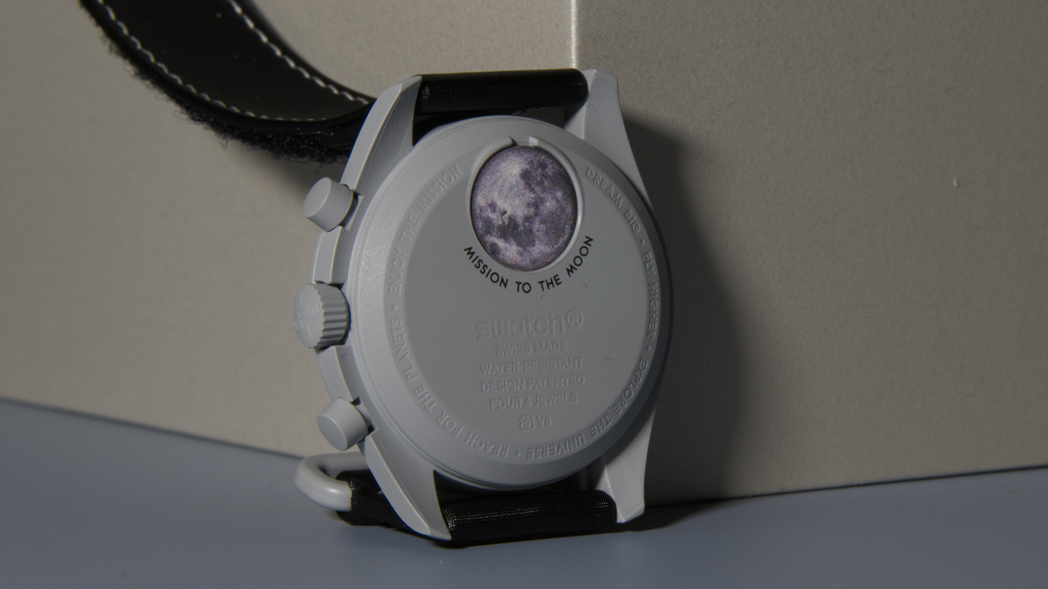 Omega x Swatch MoonSwatch Mission to Earthphase