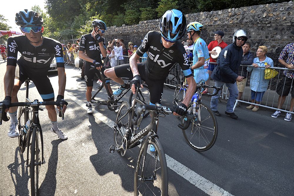 Chris Froome (Sky) avoided the crash but needed a wheel change