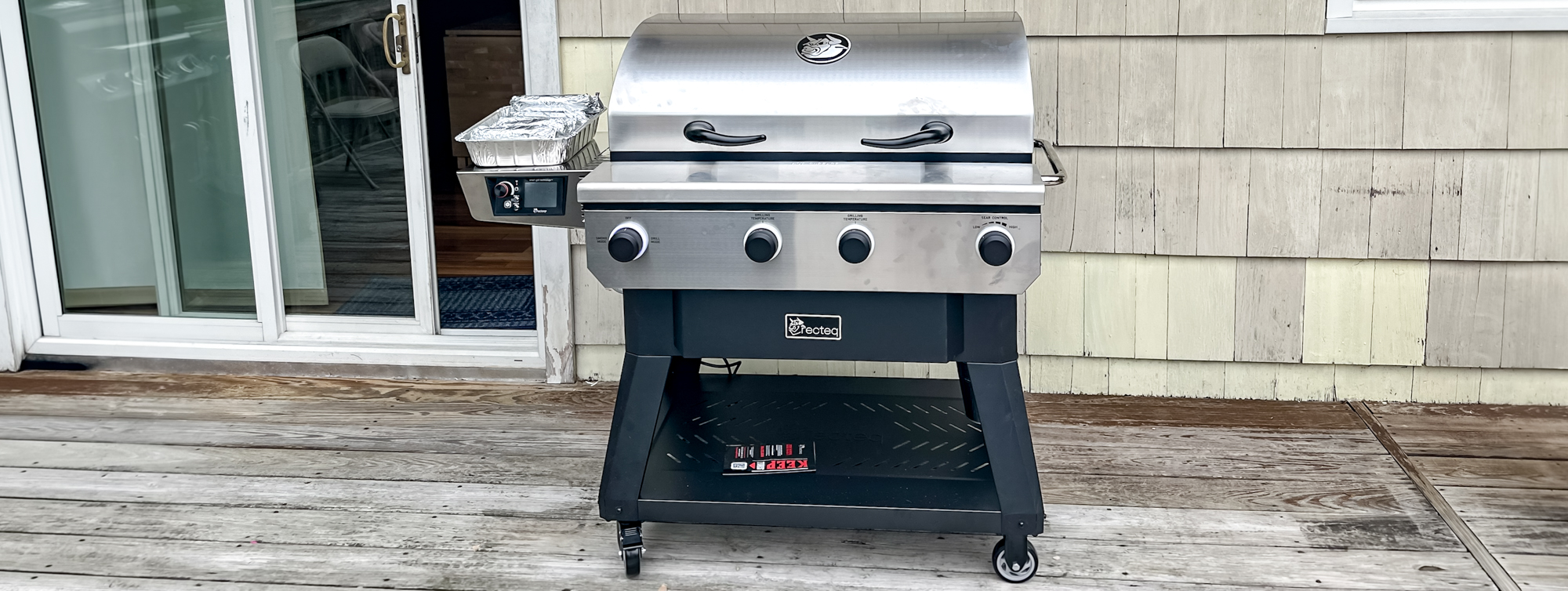 Rectec X-Fire Pro 825 grill and food