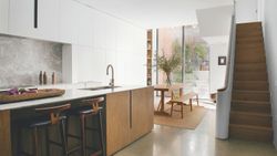 Why is my refrigerator leaking water inside? Experts advise | Homes and