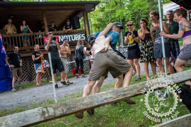 Mid-race wrestling matches were not illegal