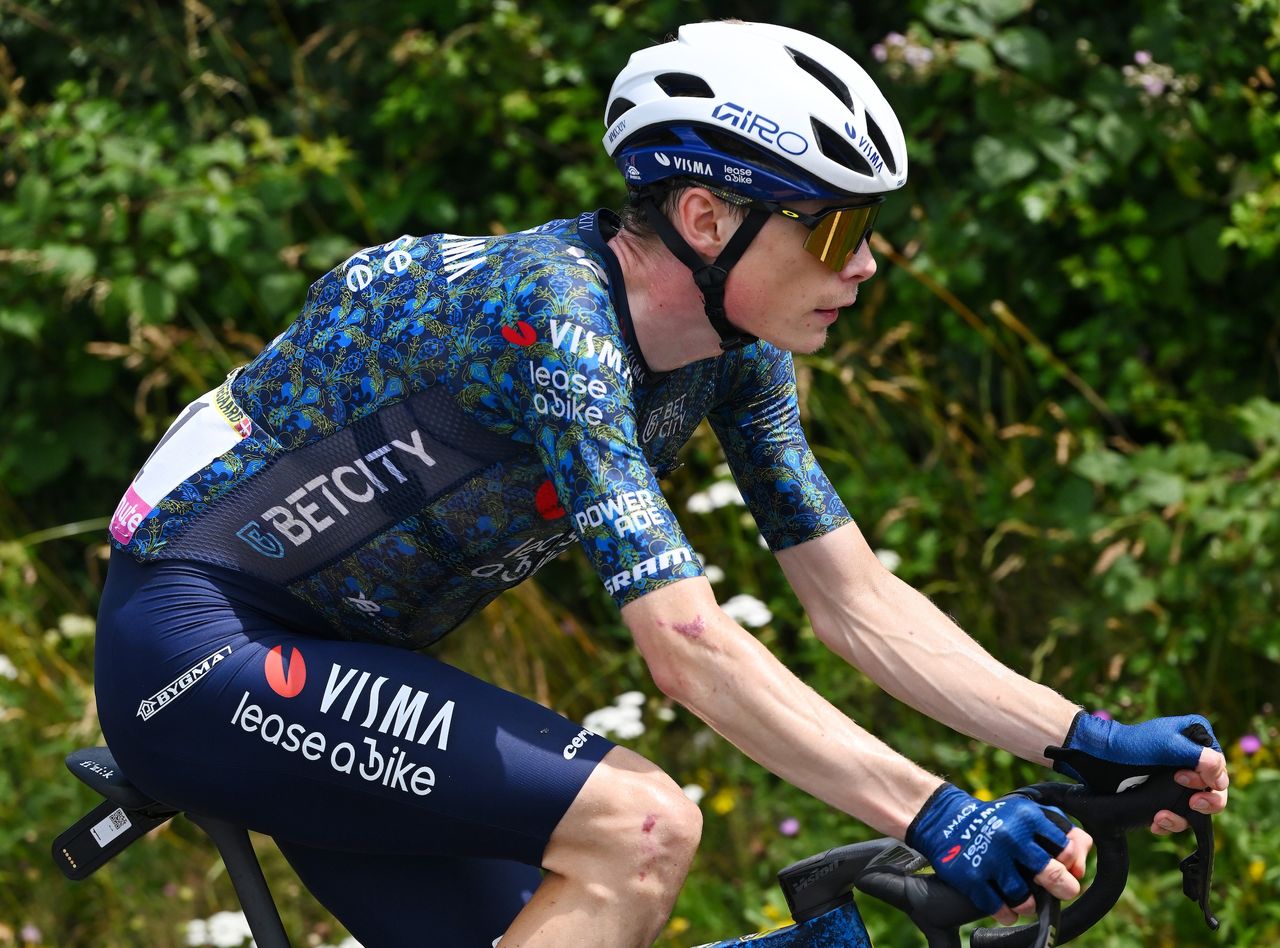 LE-LIORAN, FRANCE - JULY 10: Jonas Vingegaard Hansen of Denmark and Team Visma | Lease a Bike competes during the 111th Tour de France 2024, Stage 11 a 211km stage from Evaux-les-Bains to Le Lioran (1239m) / #UCIWT / on July 10, 2024 in Le Lioran, France. (Photo by Tim de Waele/Getty Images)