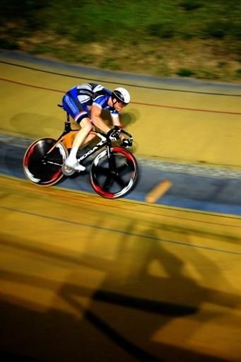 The Netherland's Yondi Schmidt competes in the men's 200m time trial