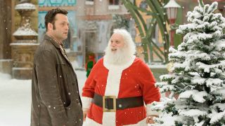 Vince Vaughn and Paul Giamatti in Fred Claus.