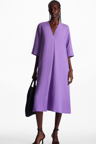 Digital Lavender Color Trend 2023 | COS V-Neck Linen Blend T-Shirt Dress 