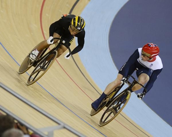 Jason Kenny (Great Britain) and Azizulhasni Awang (Malaysia) battle in the sprint 1/4 finals.