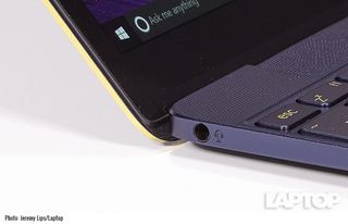 Asus ZenBook 3 UX390UA headphone jack