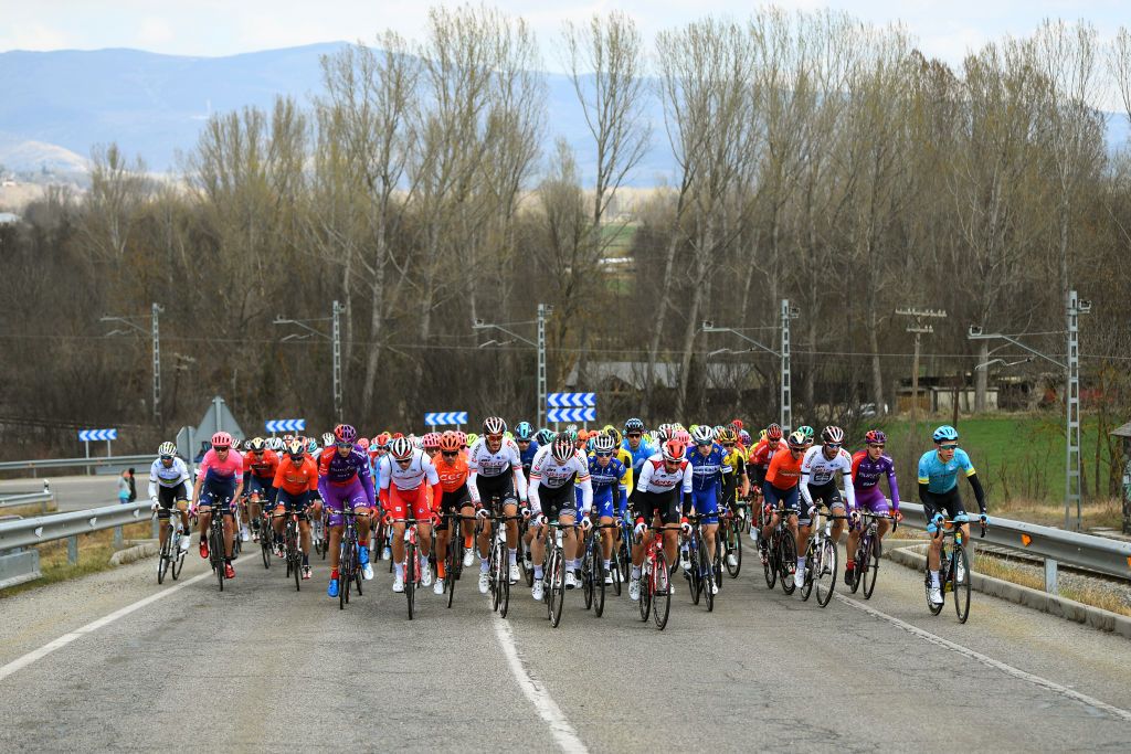 The peloton on the Volta a Catalunya stage 5