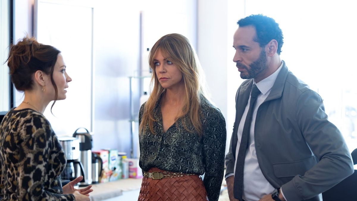 Kathleen Munroe, Kaitlin Olson and Daniel Sunjata in High Potential