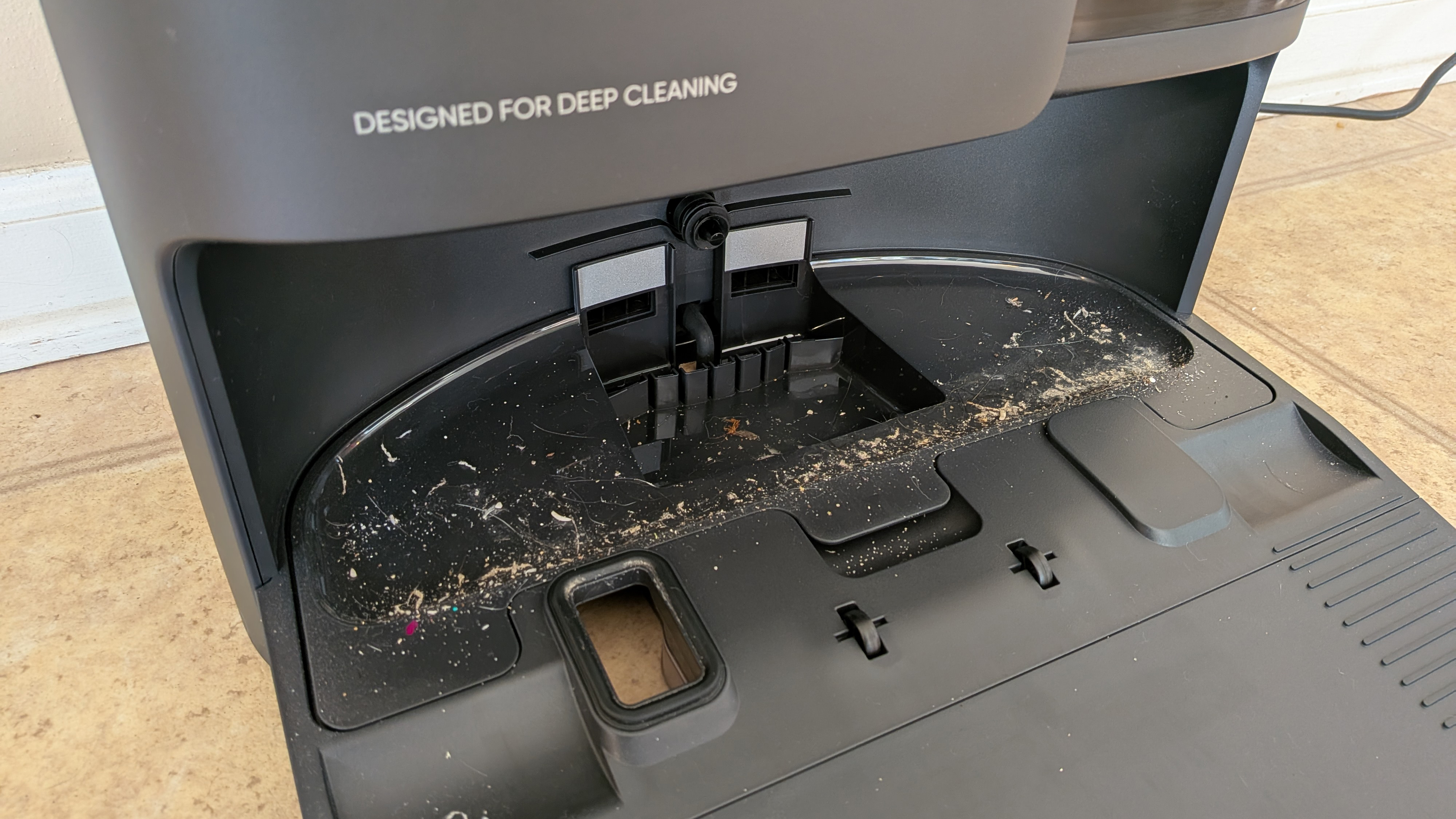 Dirt collected in entrance to Eufy E25 Omni dock