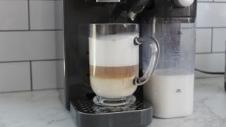 Making a latte with the mr coffee prima latte