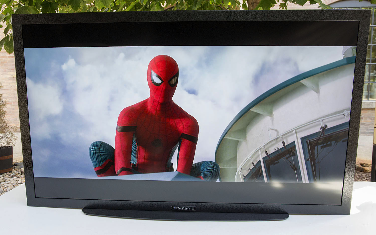 Solis And Pro Series - Full Sun Outdoor TVs