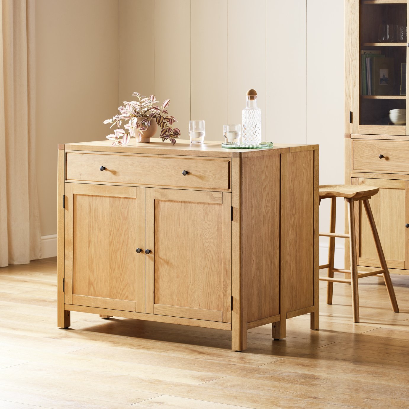 Habitat Finchley Solid Wood 2 Seater Bar Island - Oak
