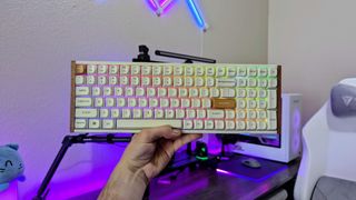 Image of the Keychron K4 HE Special Edition in white.