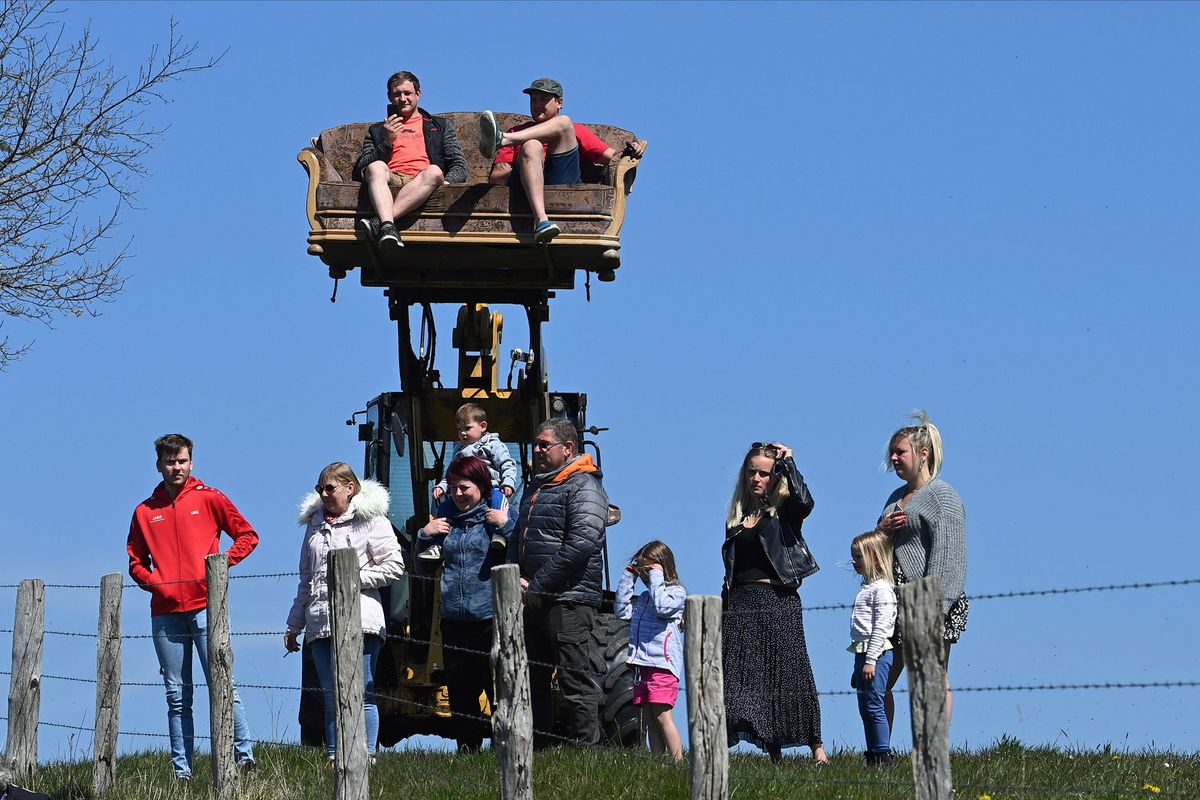 Liege - Bastogne - Liege 2021 - 107th Edition - Liege - Liege 259,1 km - 25/04/2021 - Scenery - Fans - Supporters - photo Vincent Kalut/PN/BettiniPhoto&Acirc;&copy;2021