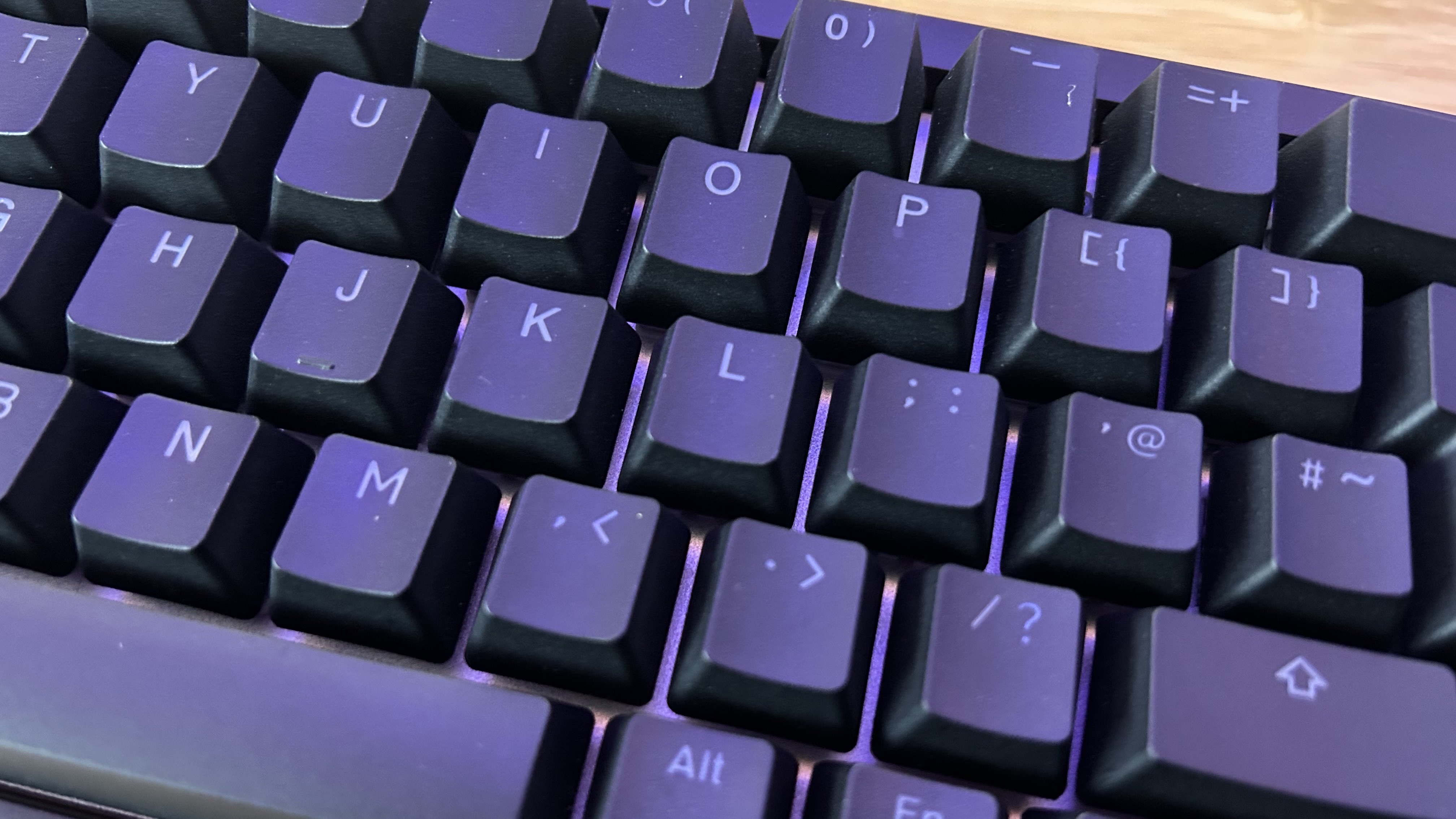 Close up of keycaps on Endgame Gear KB65HE