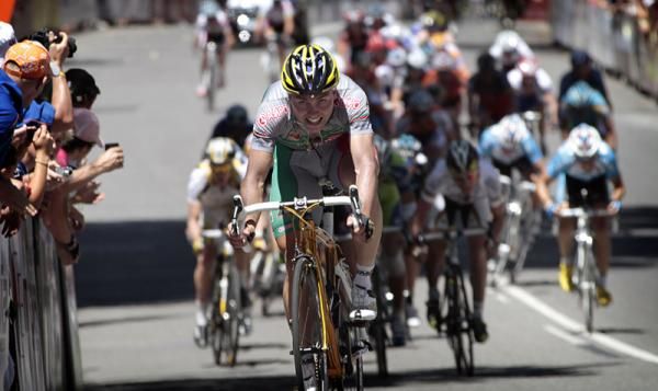 Manuel Cardoso, the Portuguese champion, heads to the win on stage 3